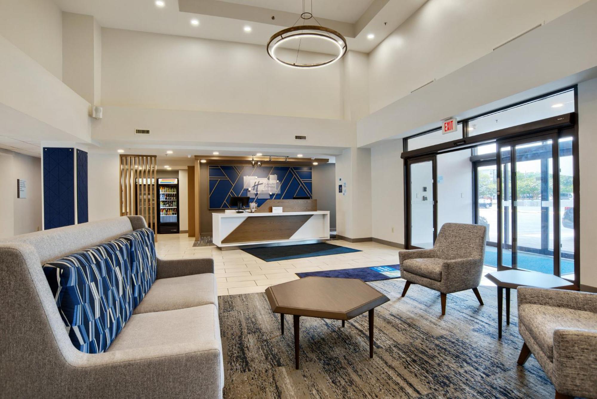 Holiday Inn Express & Suites - Mobile - I-65 By Ihg Exterior photo